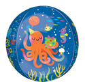 El Globo Orbz Cute Octopus Birthday de Anagram/MD muestra un pulpo naranja con un sombrero de fiesta, un regalo, una magdalena y un globo, rodeado de criaturas marinas sobre un fondo azul con temática oceánica.
