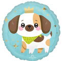 Le ballon de 18 pouces Kawaii Puppy Foil Balloon d'Anagram/MD présente un design rond et bleu avec un chien de dessin animé portant une couronne jaune et un bandana vert, des patchs marrons sur les oreilles et le corps, et des étoiles dorées.