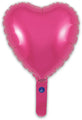 Ballon en papier d'aluminium rose brillant de 9 pouces en forme de cœur avec une longue tige, doté d'une valve auto-obturante. Vendu par paquet de 5 par Oaktree, remplissage à l'air uniquement, sur fond blanc.