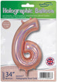 Le ballon Oaktree 34" Number 6 Holographic Rose Gold peut être gonflé à l'hélium ou à l'air. L'emballage affiche la marque Oaktree et le symbole du drapeau britannique.