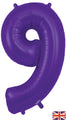 Un globo de aluminio morado brillante de 34 pulgadas con el número 9, de la marca Oaktree, que lleva una pequeña bandera británica en la esquina inferior derecha.