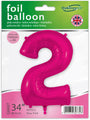 El globo de 34" Número 2 Rosa Nuevo de la marca Oaktree viene en un envoltorio con información en varios idiomas, un diseño de la bandera del Reino Unido e indicaciones de que puede llenarse con helio o aire.
