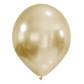 Un globo de látex de la marca Cattex, de 13″, modelo «Titanium» (cromo/espejo) y color «Royal Pearl», completamente inflado y con una superficie brillante y reflectante, flota sobre un fondo blanco liso. Está atado en la parte inferior con un pequeño nudo.