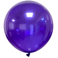 Un globo de látex redondo y brillante de la marca Cattex, de 36″, en color «Crystal Purple», con sutiles reflejos de luz y un dibujo en su superficie, flota sobre un fondo blanco liso.